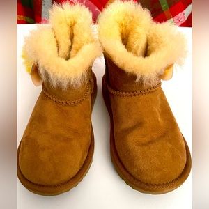 New without tags girls ugg boots